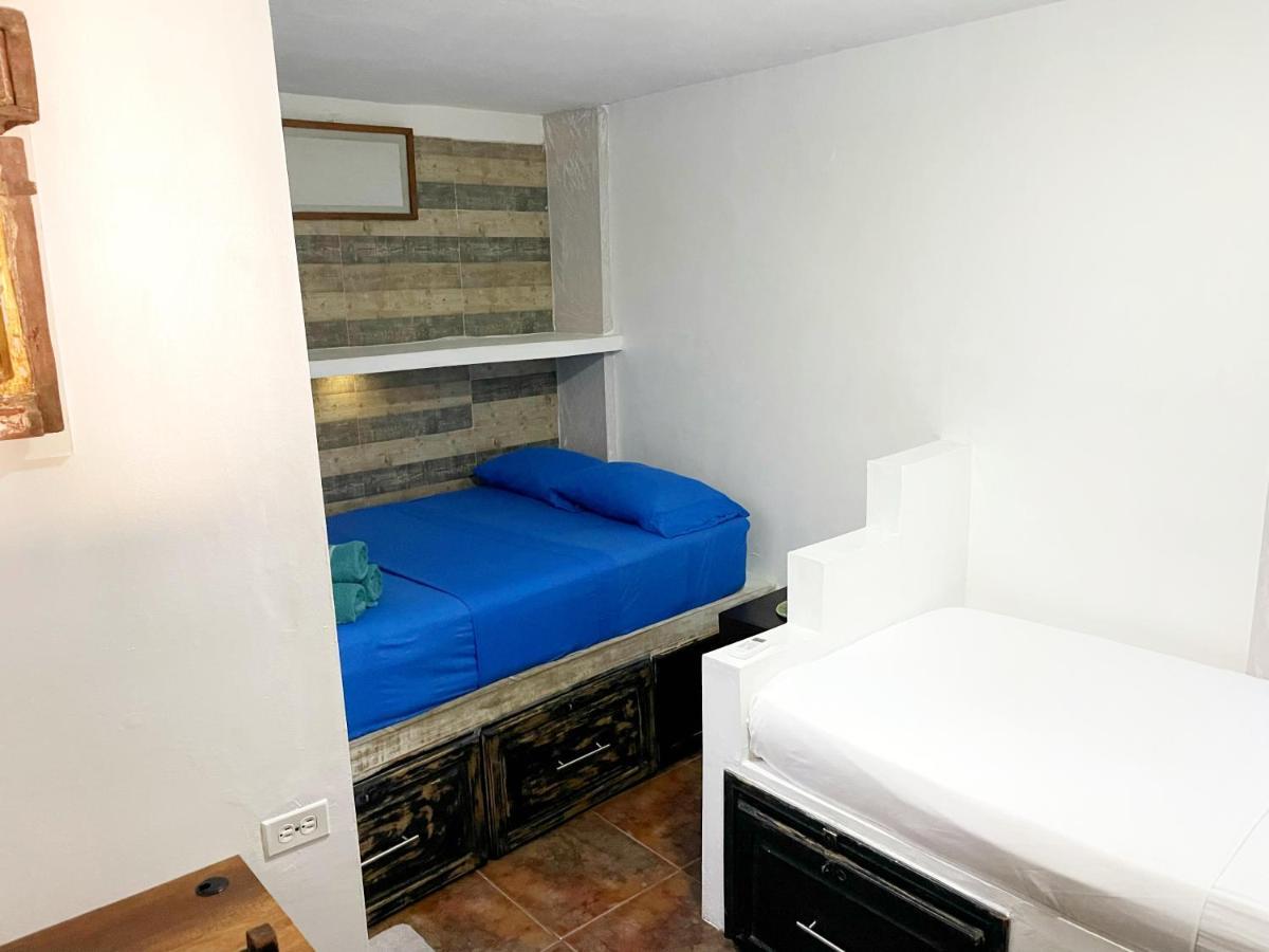 Casa Mama Waldy Hostel Cartagena Exterior foto